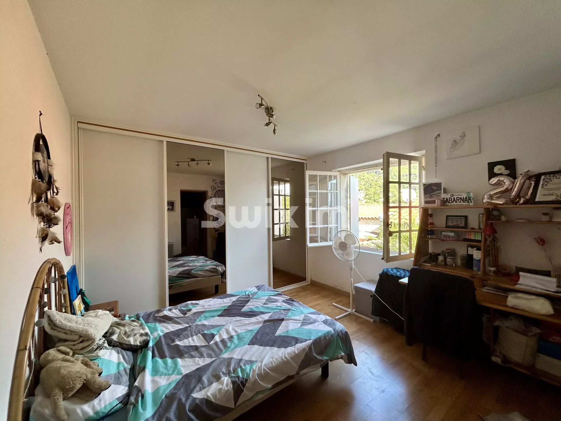 bastida 15 Salas en venta en La Motte (83920)
