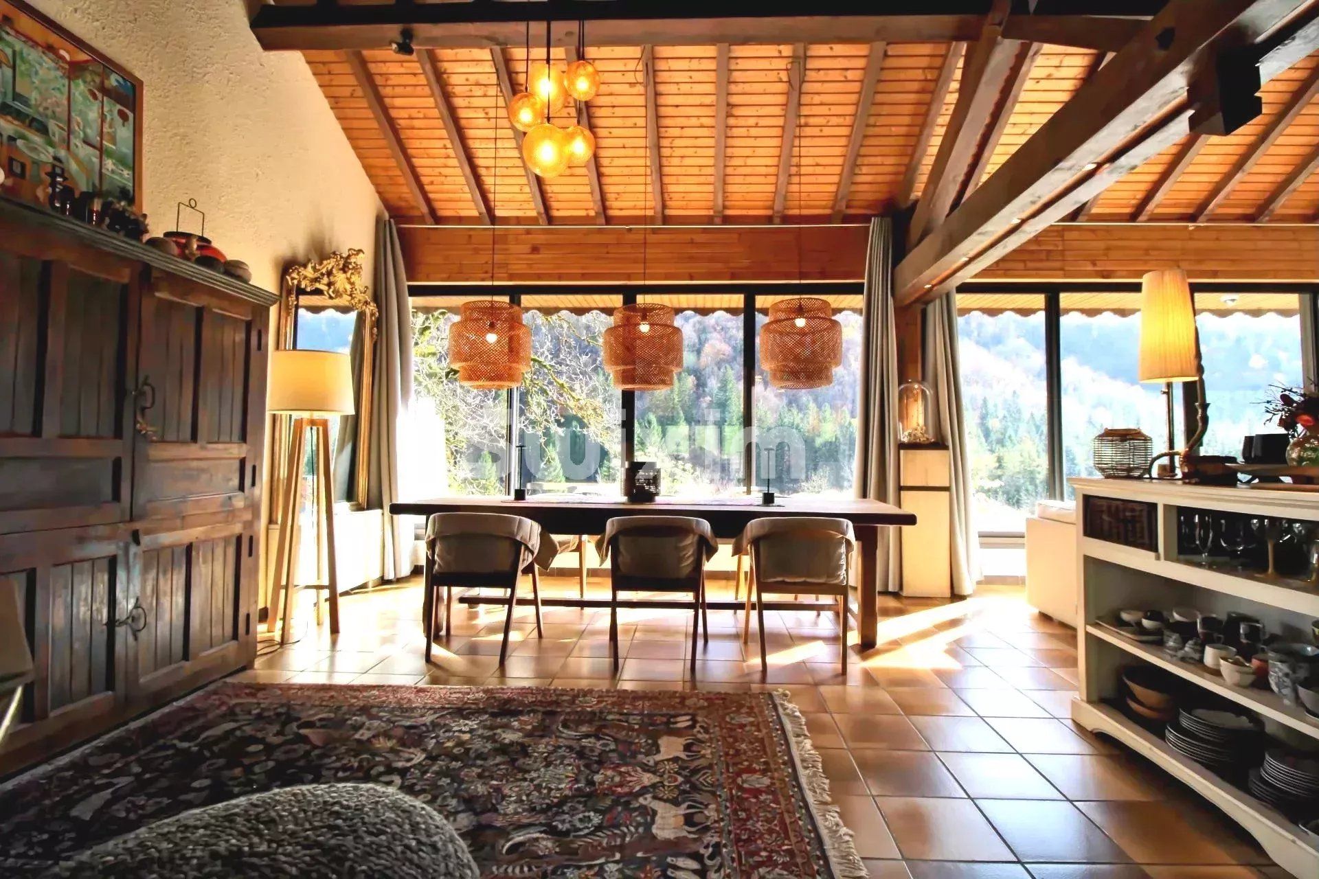 casa 11 Camere in vendita su Saint-Claude (39200)