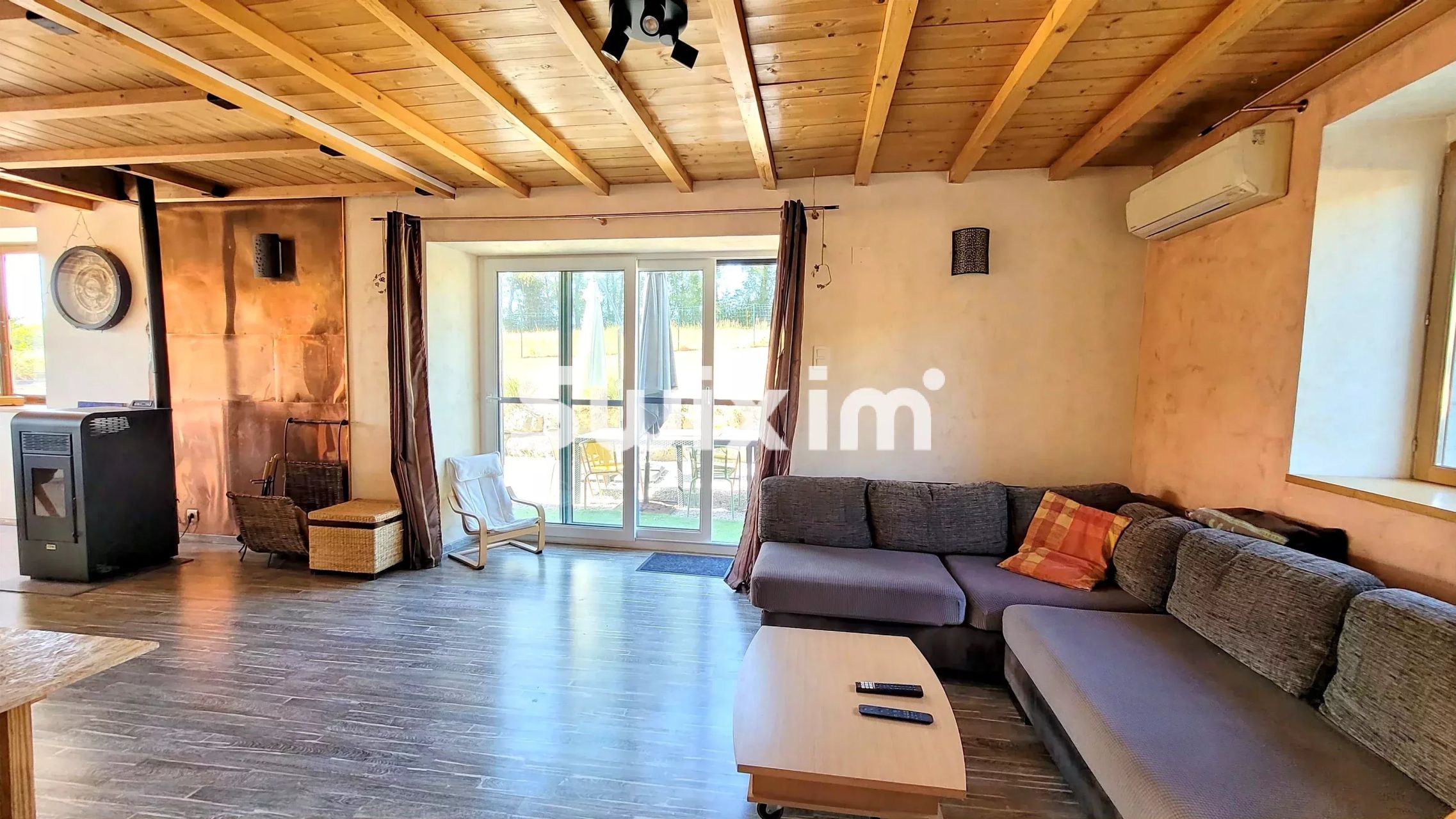 casa 7 Camere in vendita su Arinthod (39240)