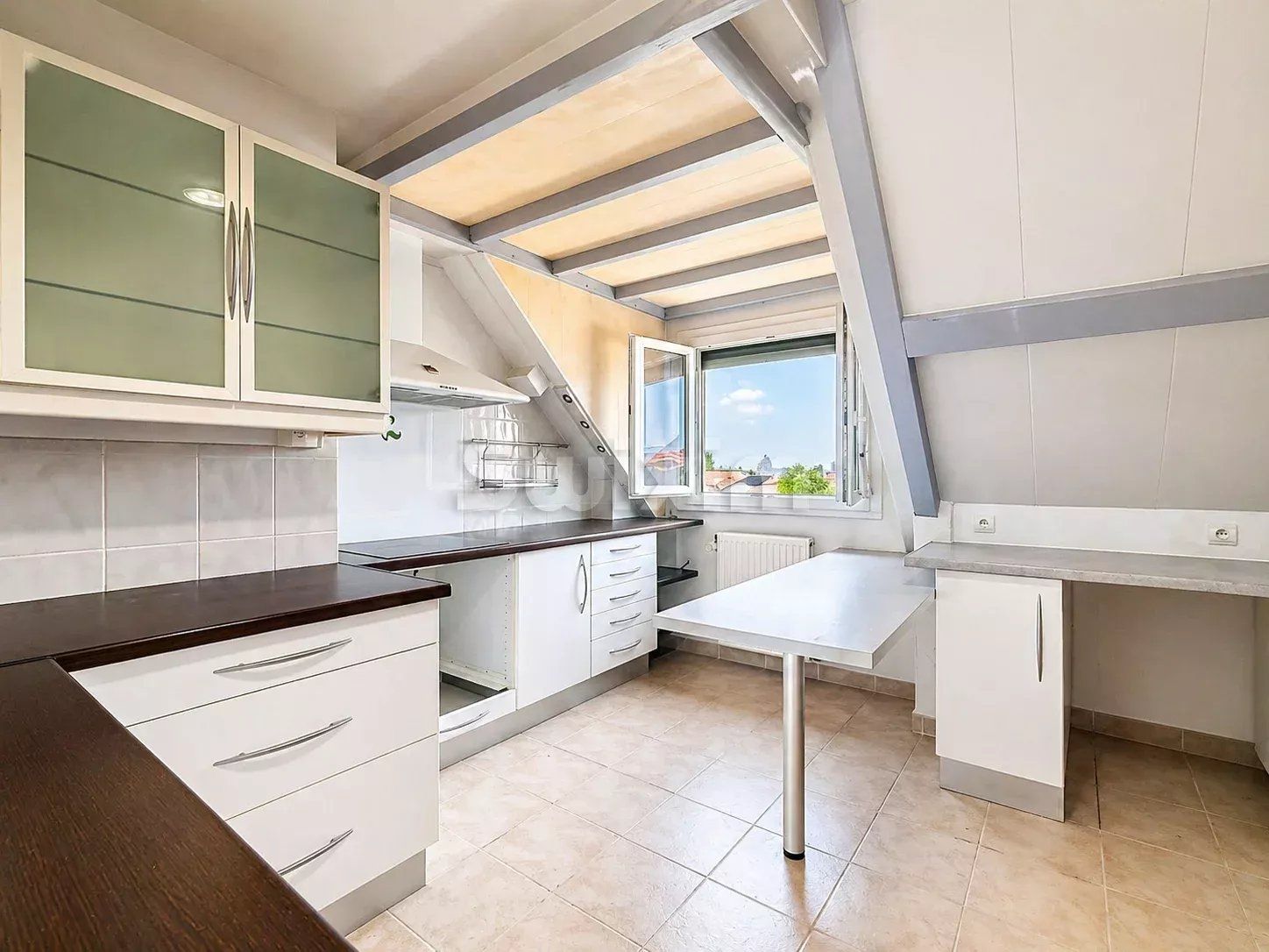 proprietà 13 Camere in vendita su Décines-Charpieu (69150)