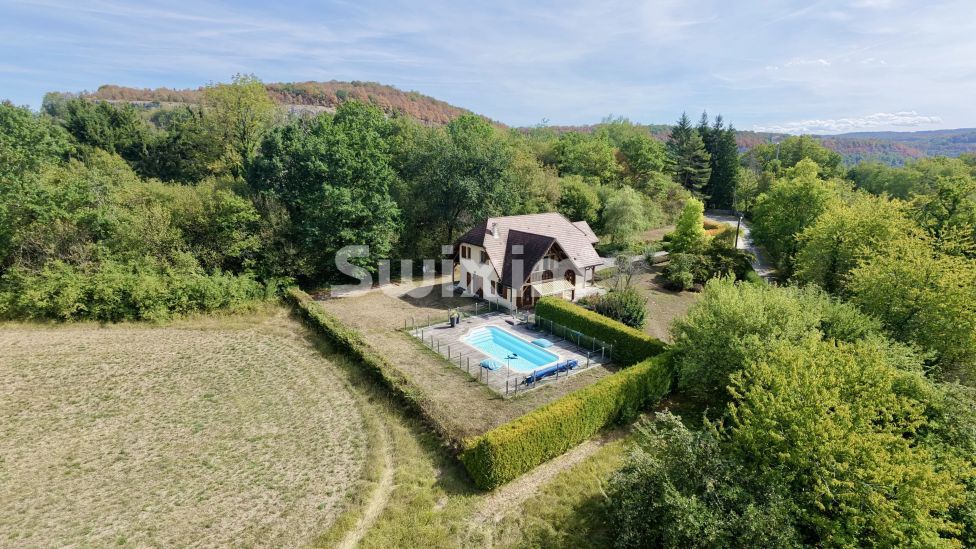Vente Maison Doucier 6&nbsp;Pièces 170&nbsp;m²