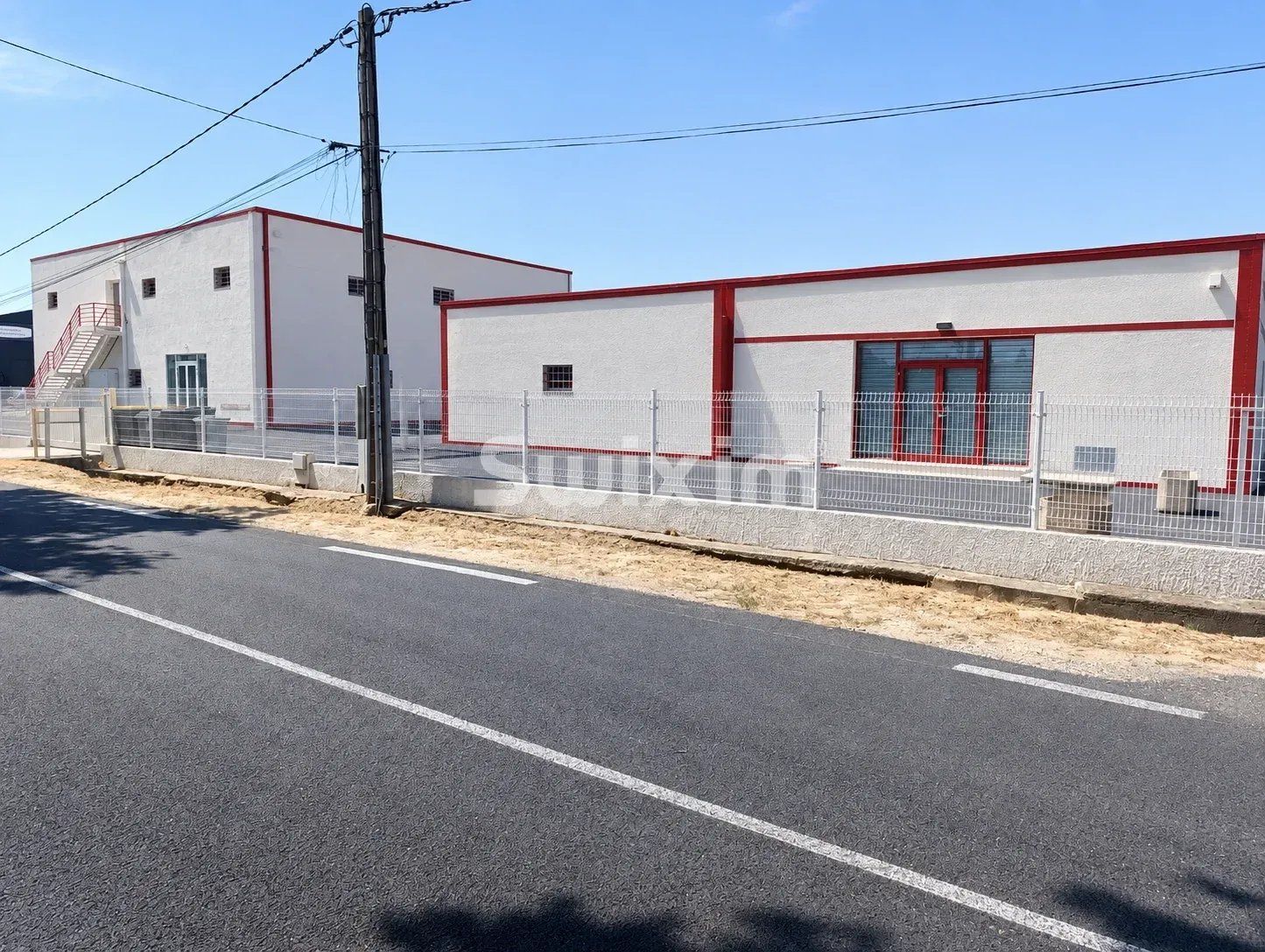 commerce 25 Pièces en vente sur Perpignan (66000)