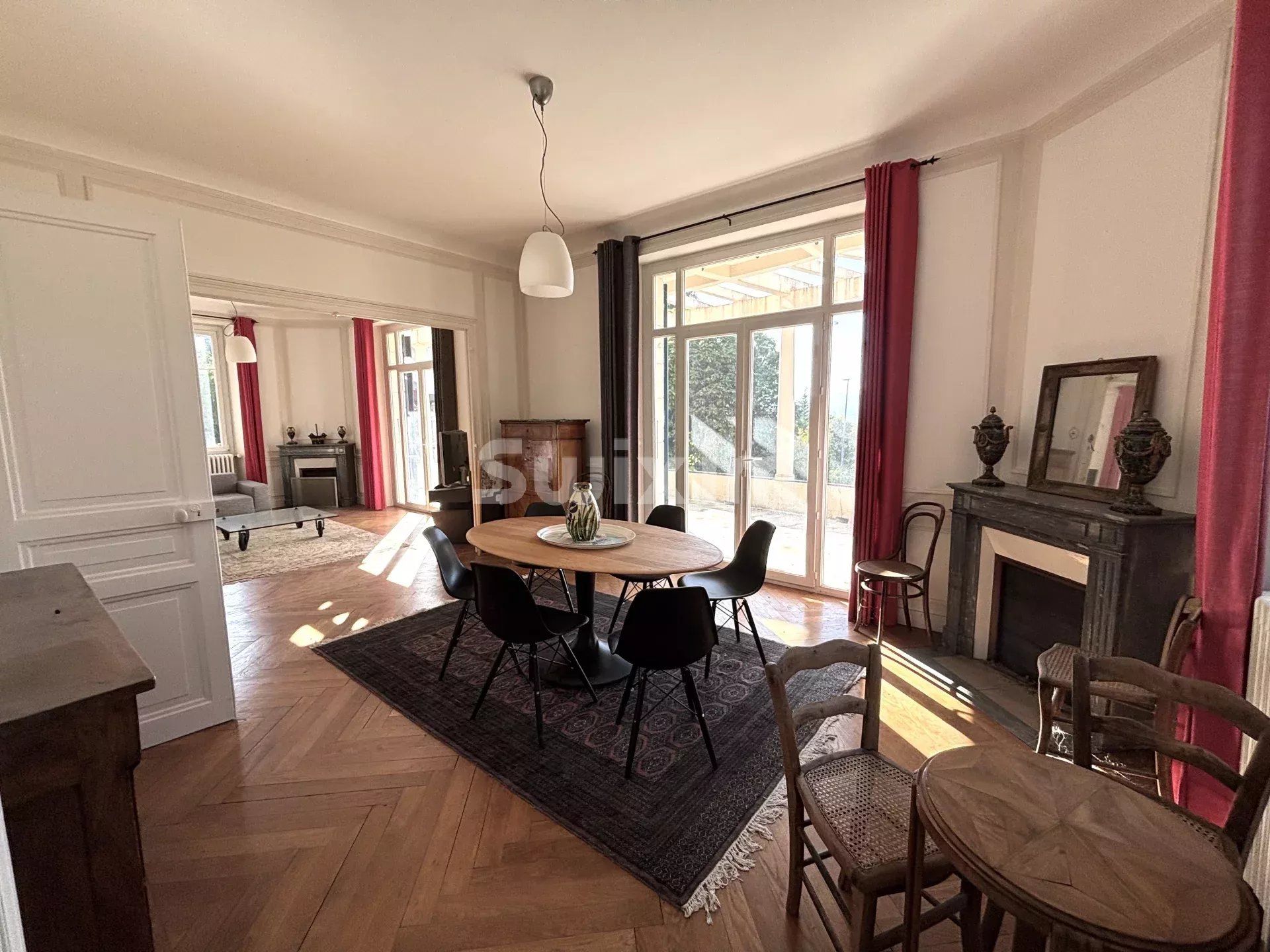 proprietà 8 Camere in vendita su Évian-les-Bains (74500)