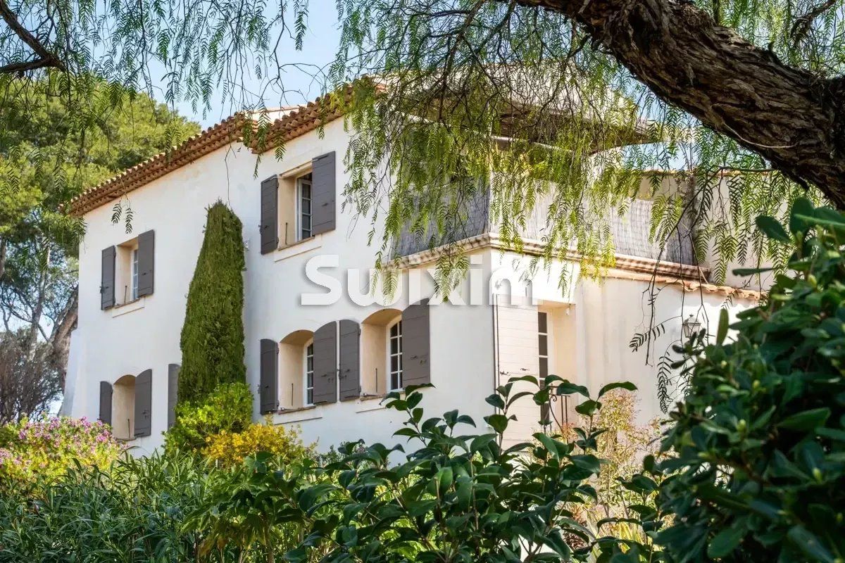 proprietà 14 Camere in vendita su La Cadière-d'Azur (83740)