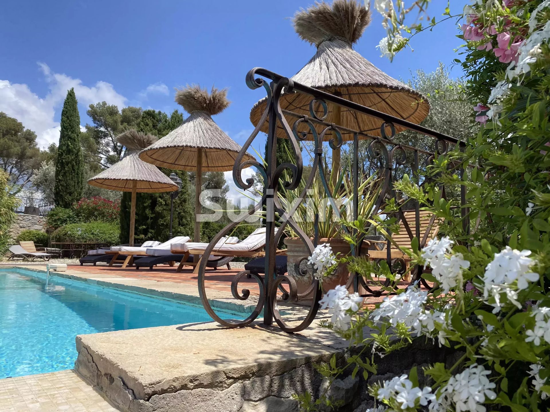 proprietà 14 Camere in vendita su La Cadière-d'Azur (83740)