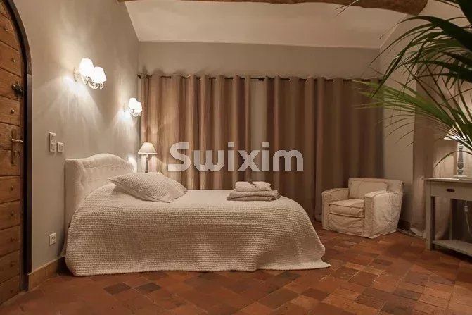 proprietà 14 Camere in vendita su La Cadière-d'Azur (83740)