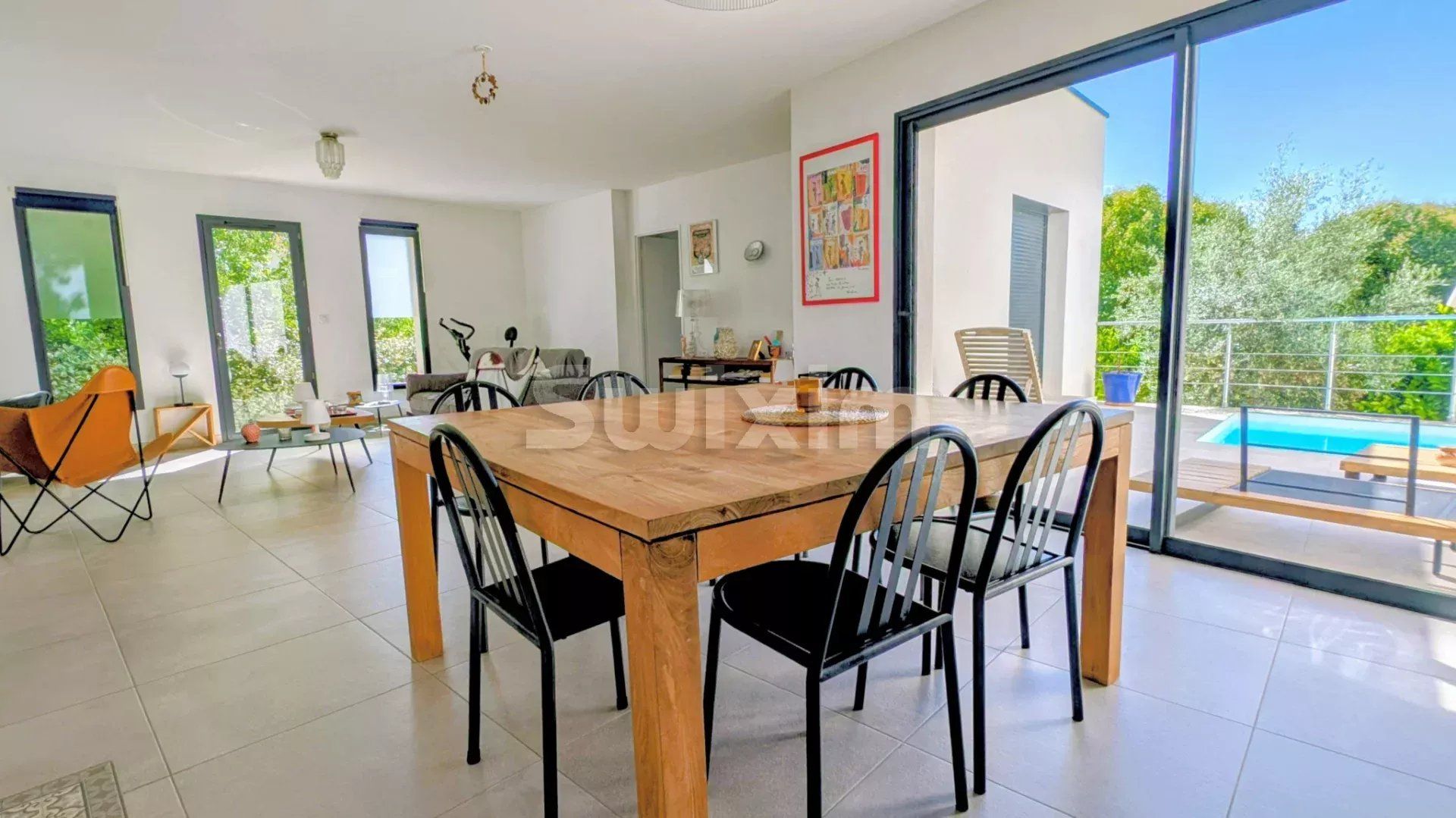 villa 4 Camere in vendita su Nîmes (30000)