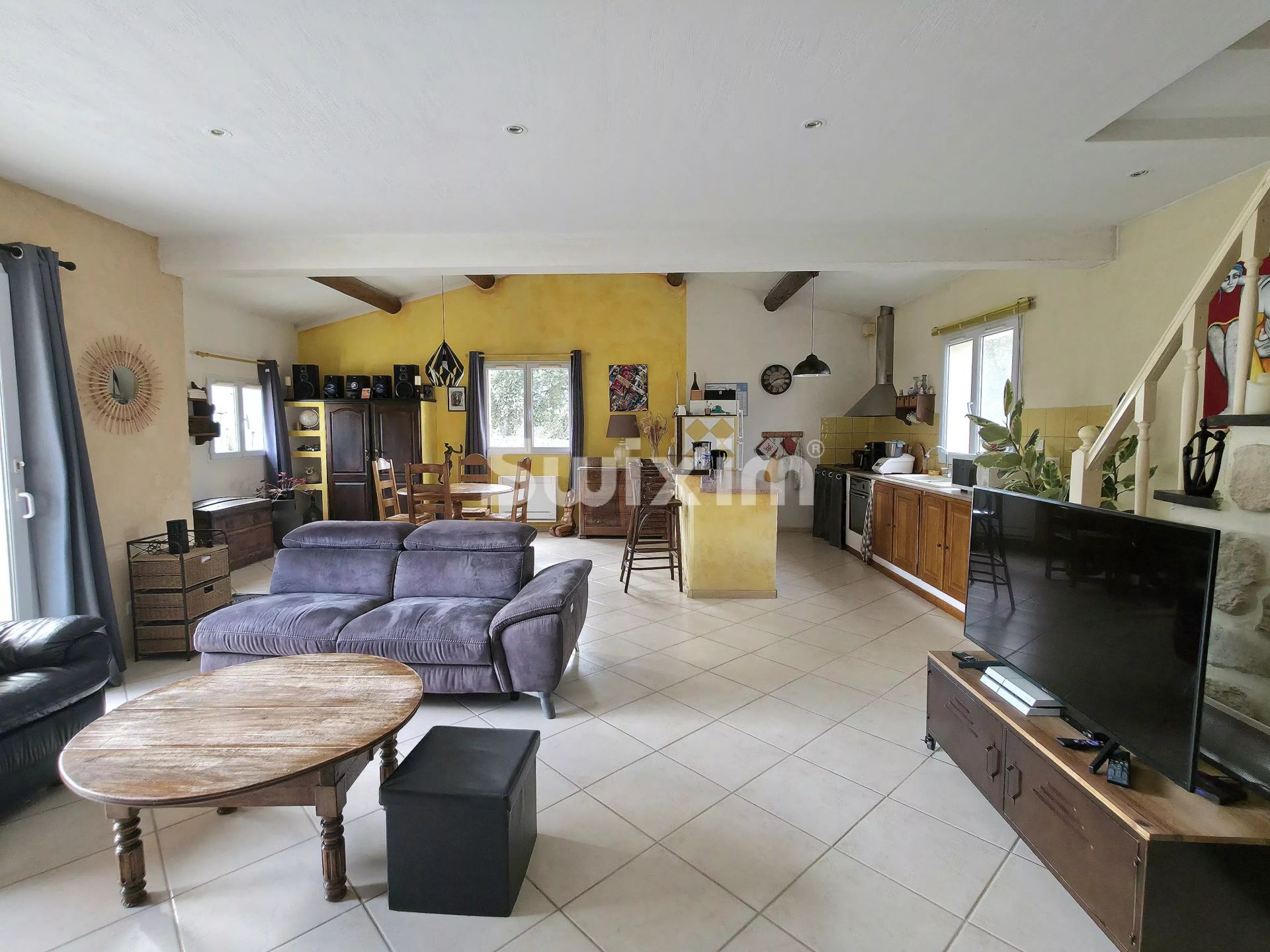 casa 8 Camere in vendita su Valréas (84600)