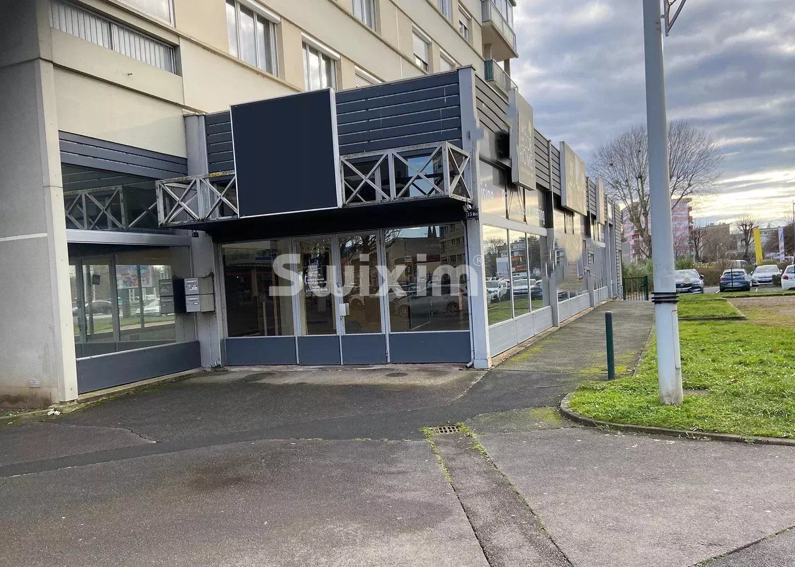 commerce 12 Pièces en vente sur Mâcon (71000)