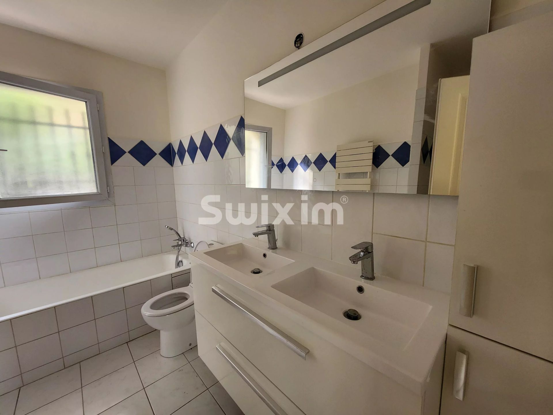 house 5 Rooms for rent on Les Arcs (83460)
