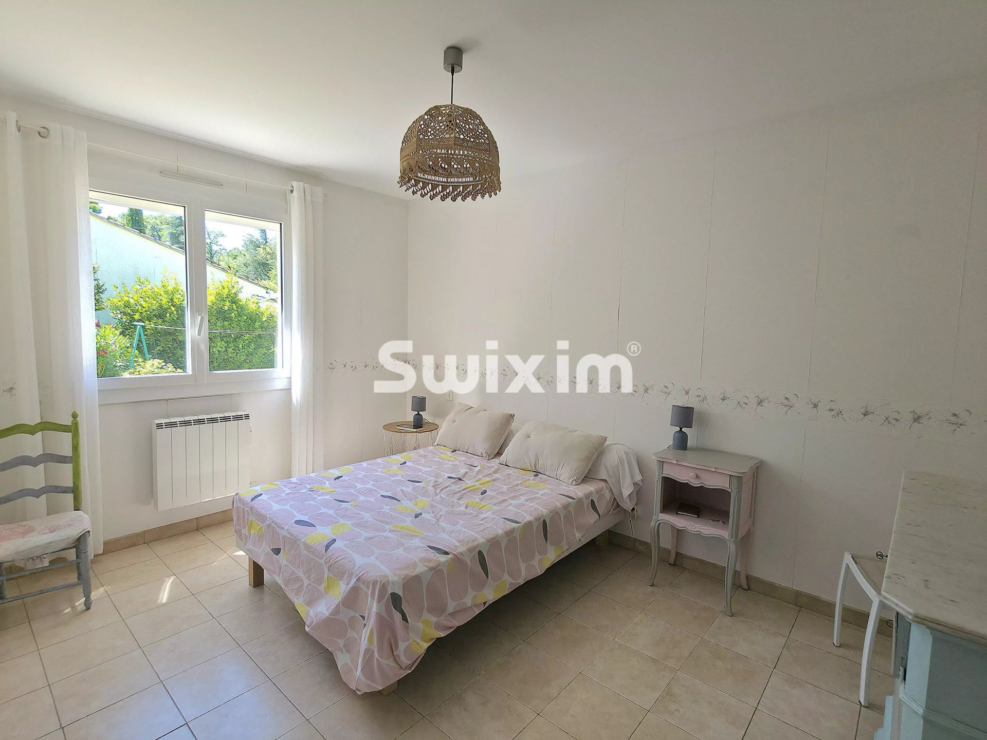 house 6 Rooms for sale on Valréas (84600)