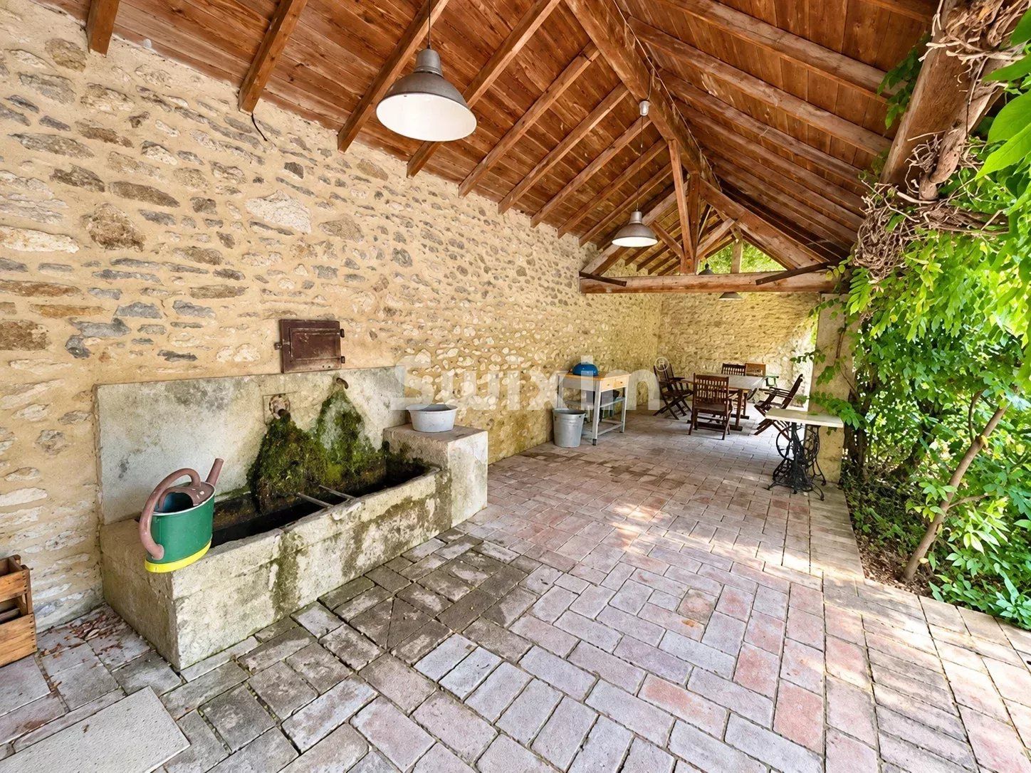 maison 13 Pièces en vente sur La Bégude-de-Mazenc (26160)