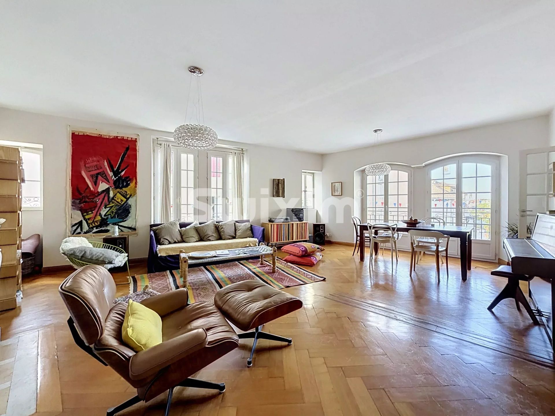 maison 7 Pièces en vente sur Divonne-les-Bains (01220)