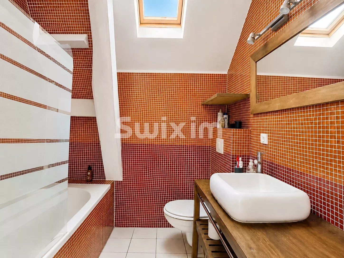 maison 7 Pièces en vente sur Divonne-les-Bains (01220)