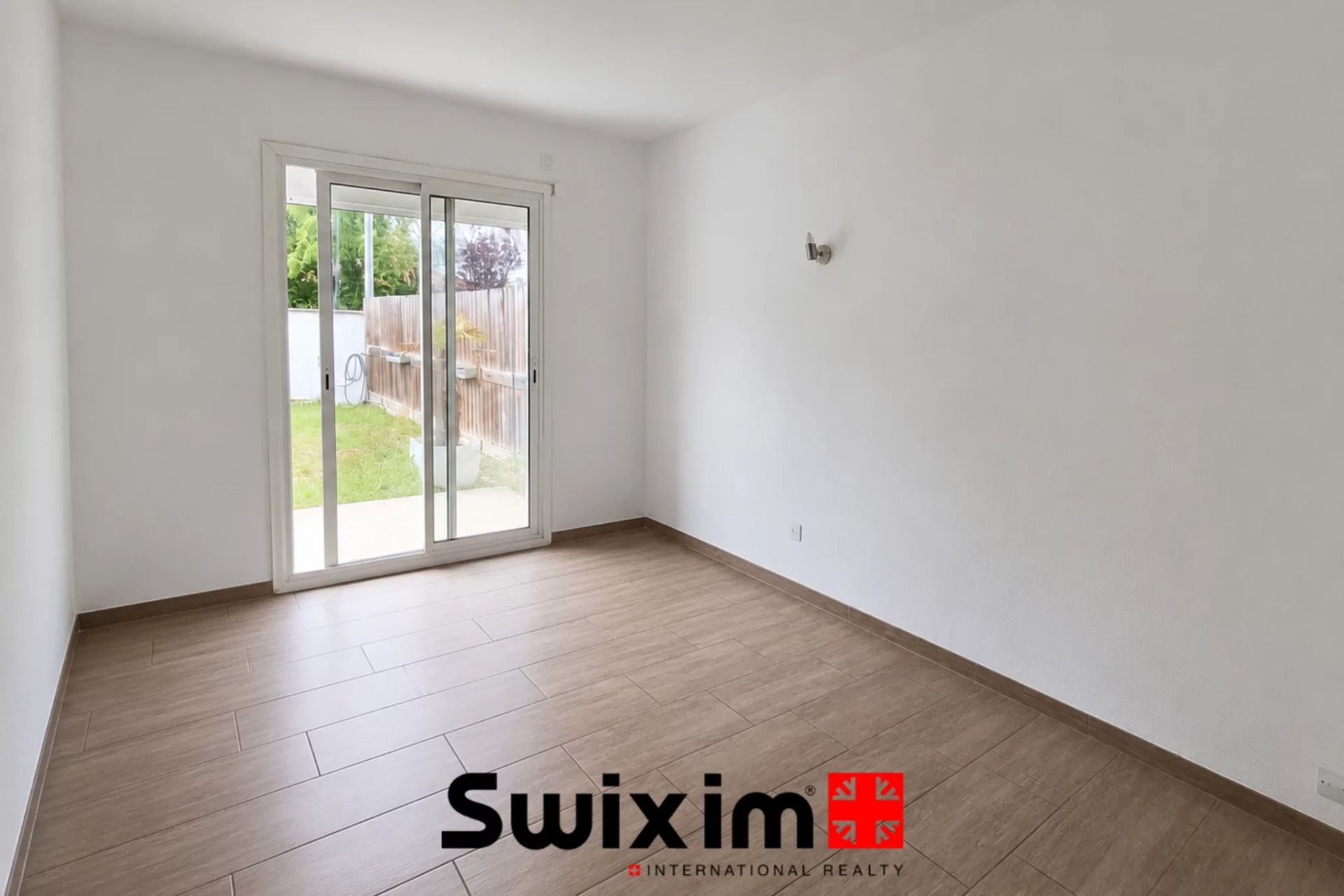 casa 7 Camere in vendita su Eysines (33320)