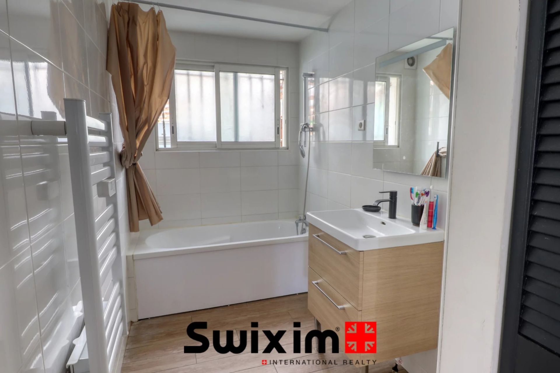 casa 7 Camere in vendita su Eysines (33320)