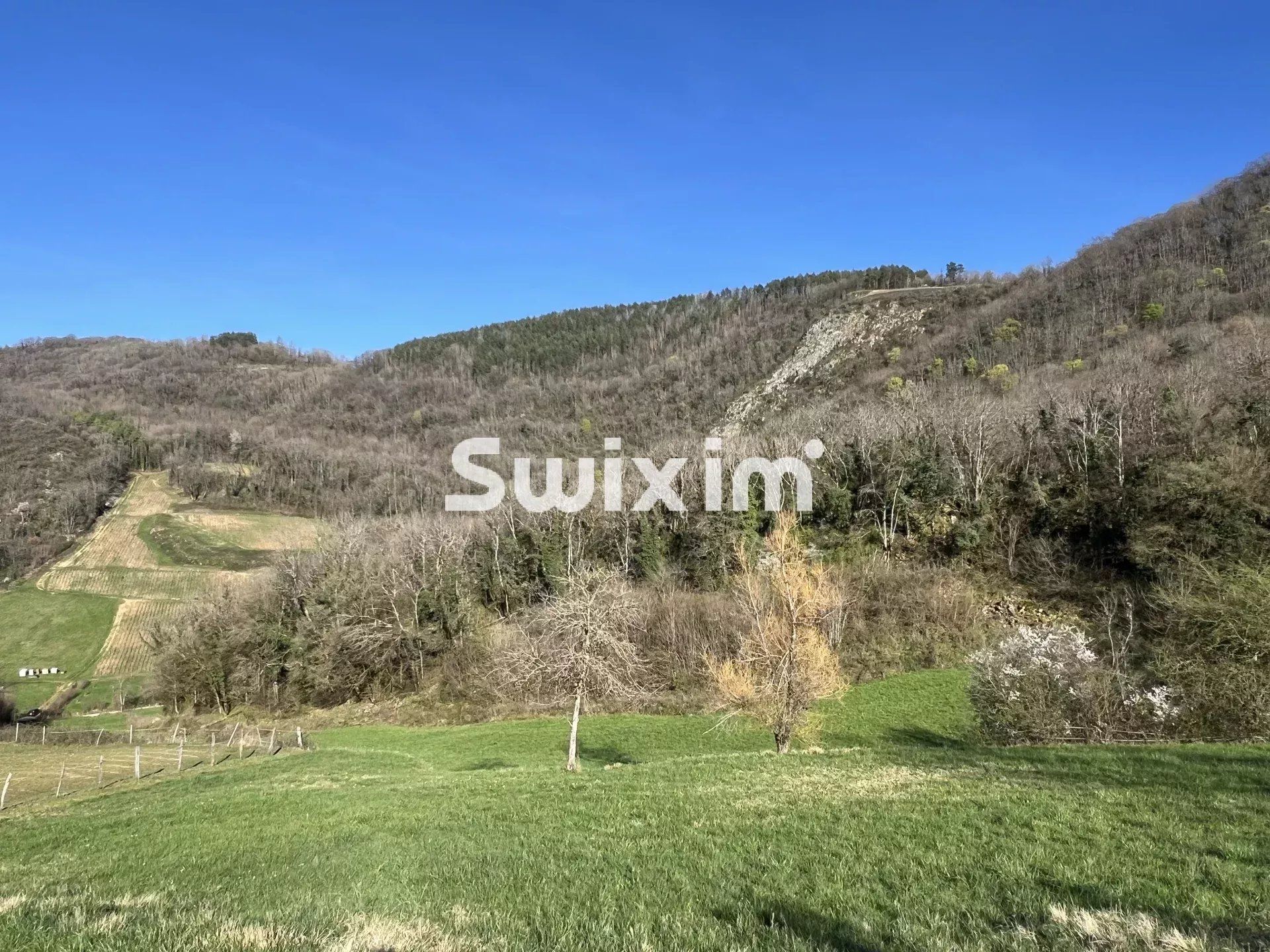 casa 12 Camere in vendita su Lons-le-Saunier (39000)