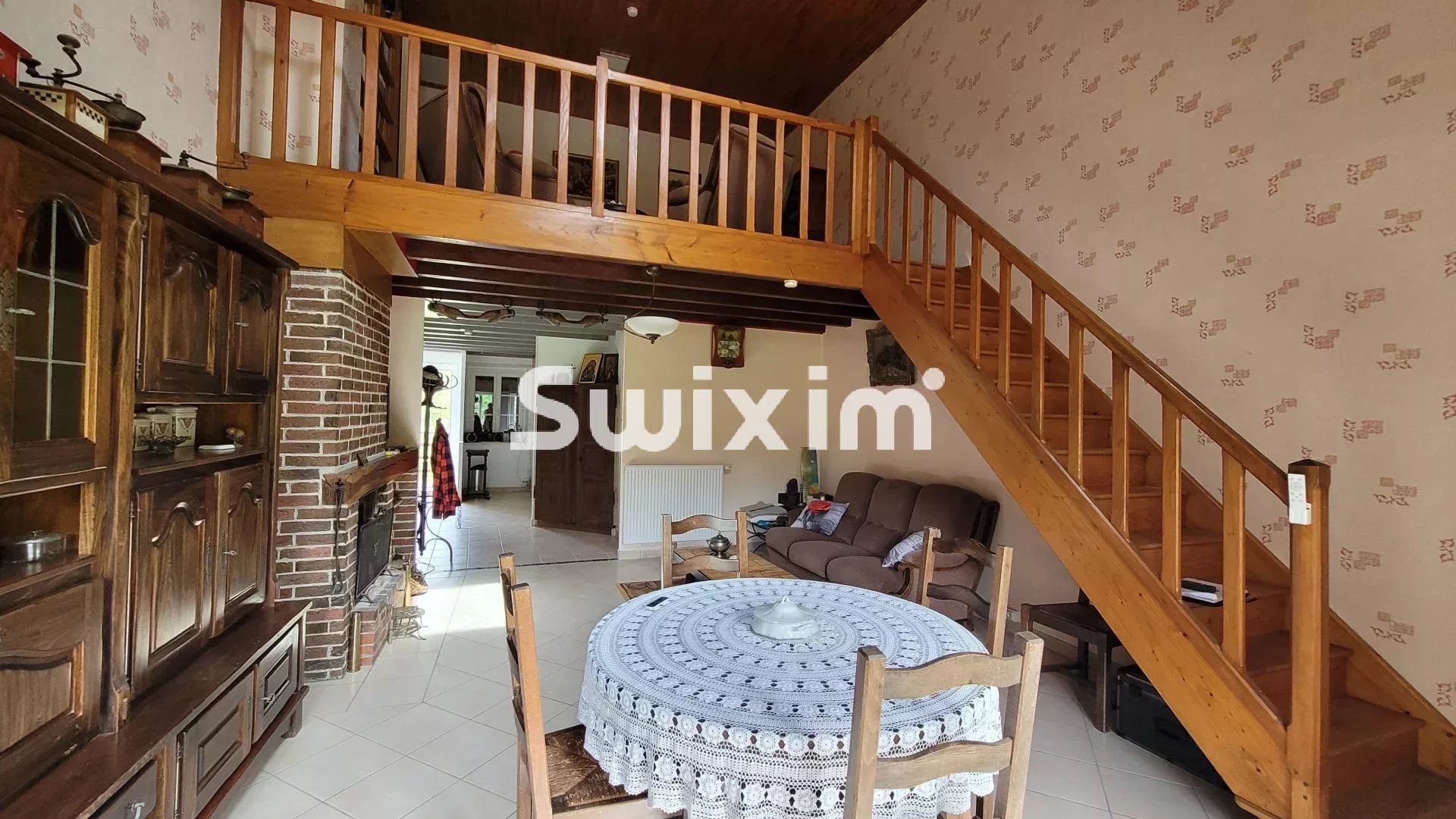 casa 12 Camere in vendita su Lons-le-Saunier (39000)