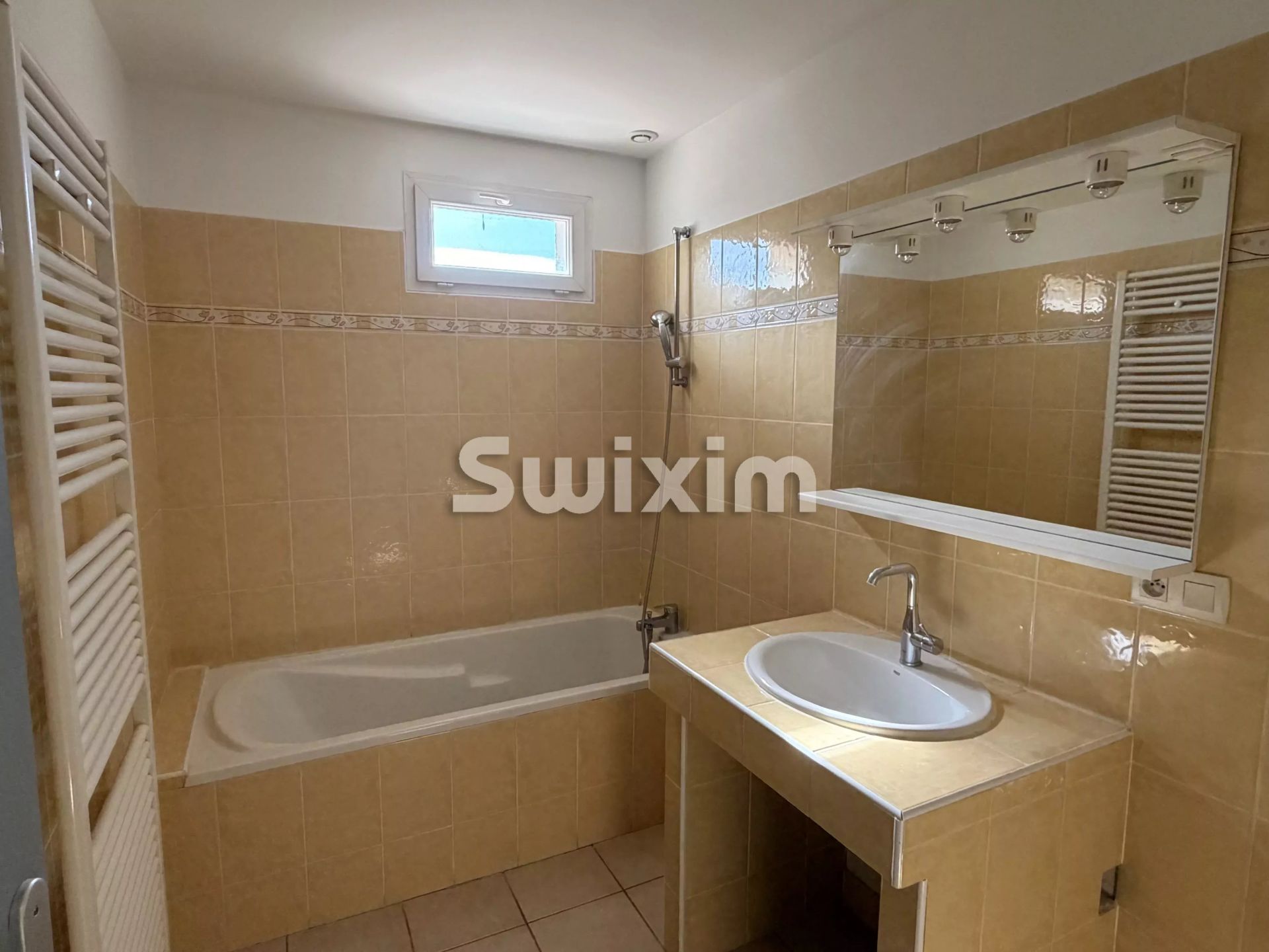 appartamento 2 Camere in affitto su Orange (84100)