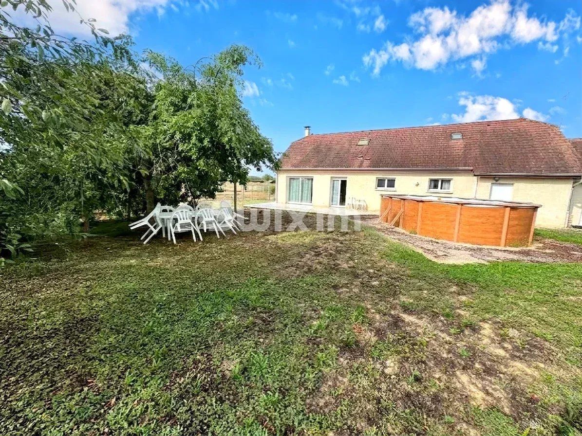 casa 7 Camere in vendita su Saint-Aubin (39410)