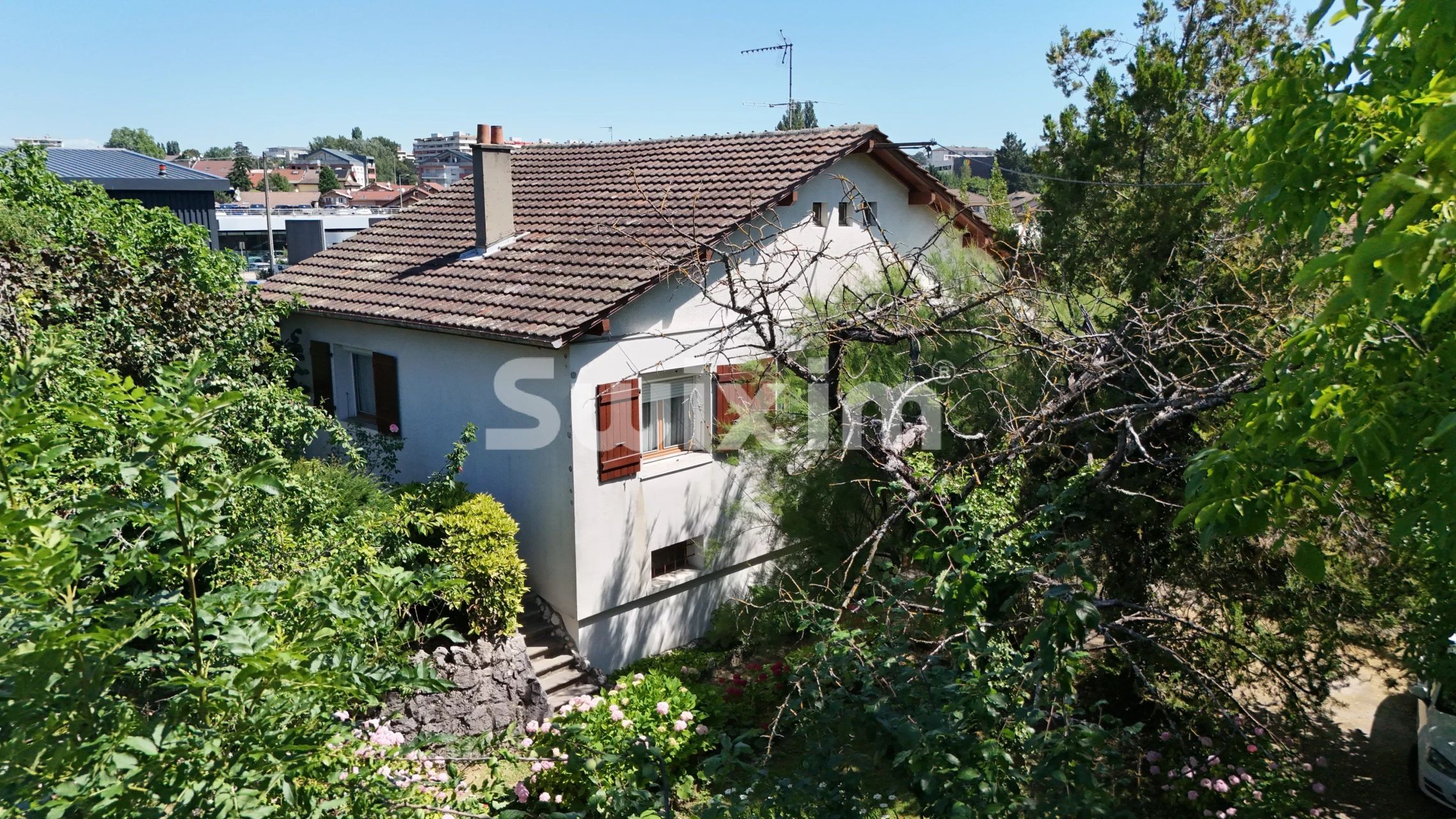 casa 5 Camere in vendita su Gaillard (74240)