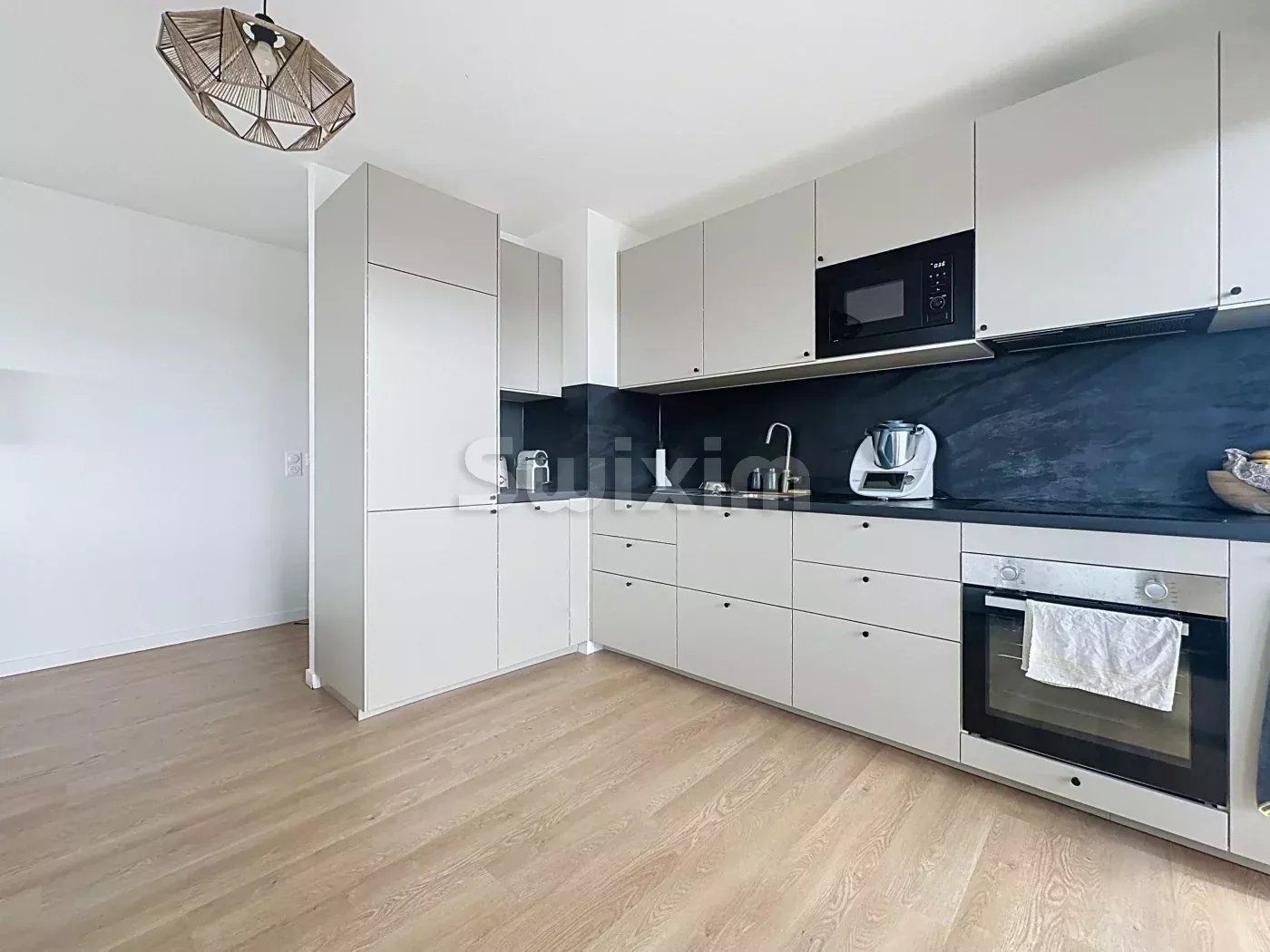 apartment 3 Rooms for sale on Saint-Denis (93200)