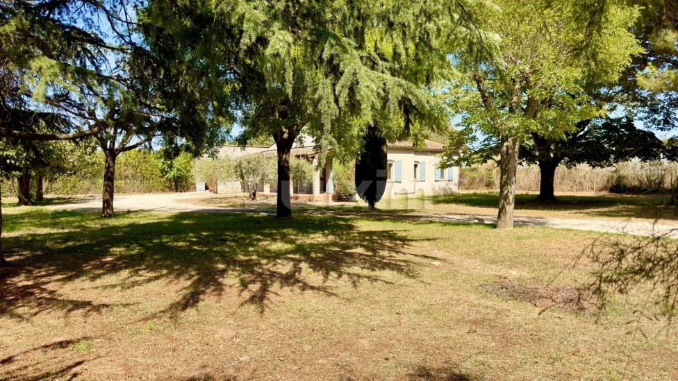 Sale Villa Sernhac 4&nbsp;Rooms 110&nbsp;m²