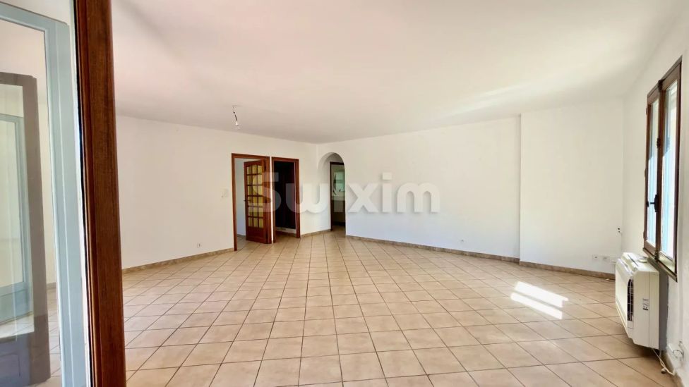 Sale Villa Sernhac 4&nbsp;Rooms 110&nbsp;m²