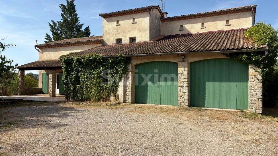 Sale Villa Saint-Christol-lez-Alès 7&nbsp;Rooms 216&nbsp;m²