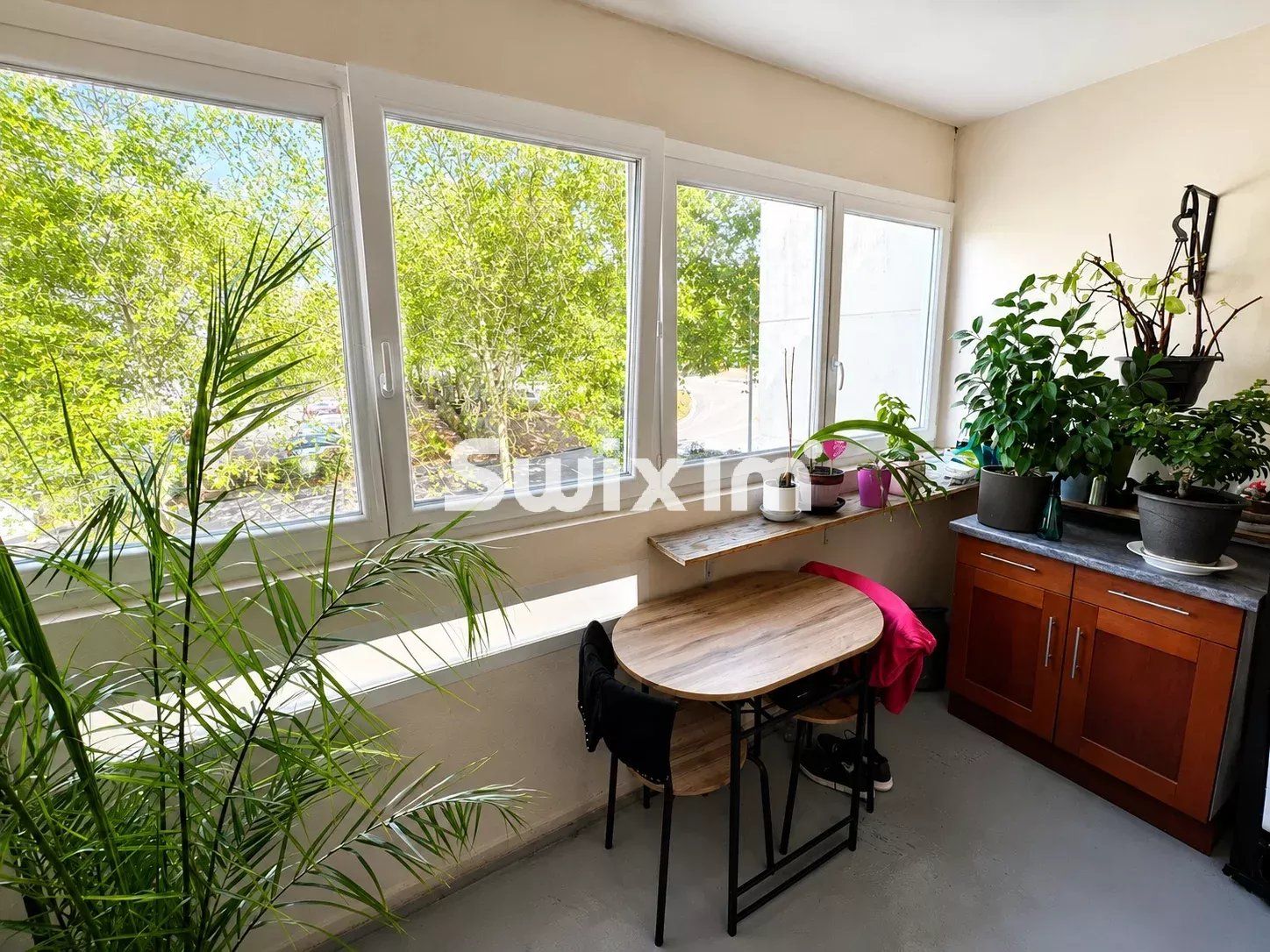 apartment 5 Rooms for sale on Lons-le-Saunier (39000)