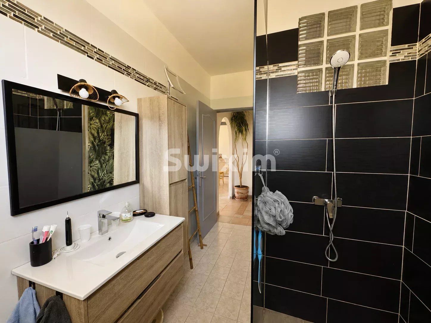house 4 Rooms for sale on Bollène (84500)