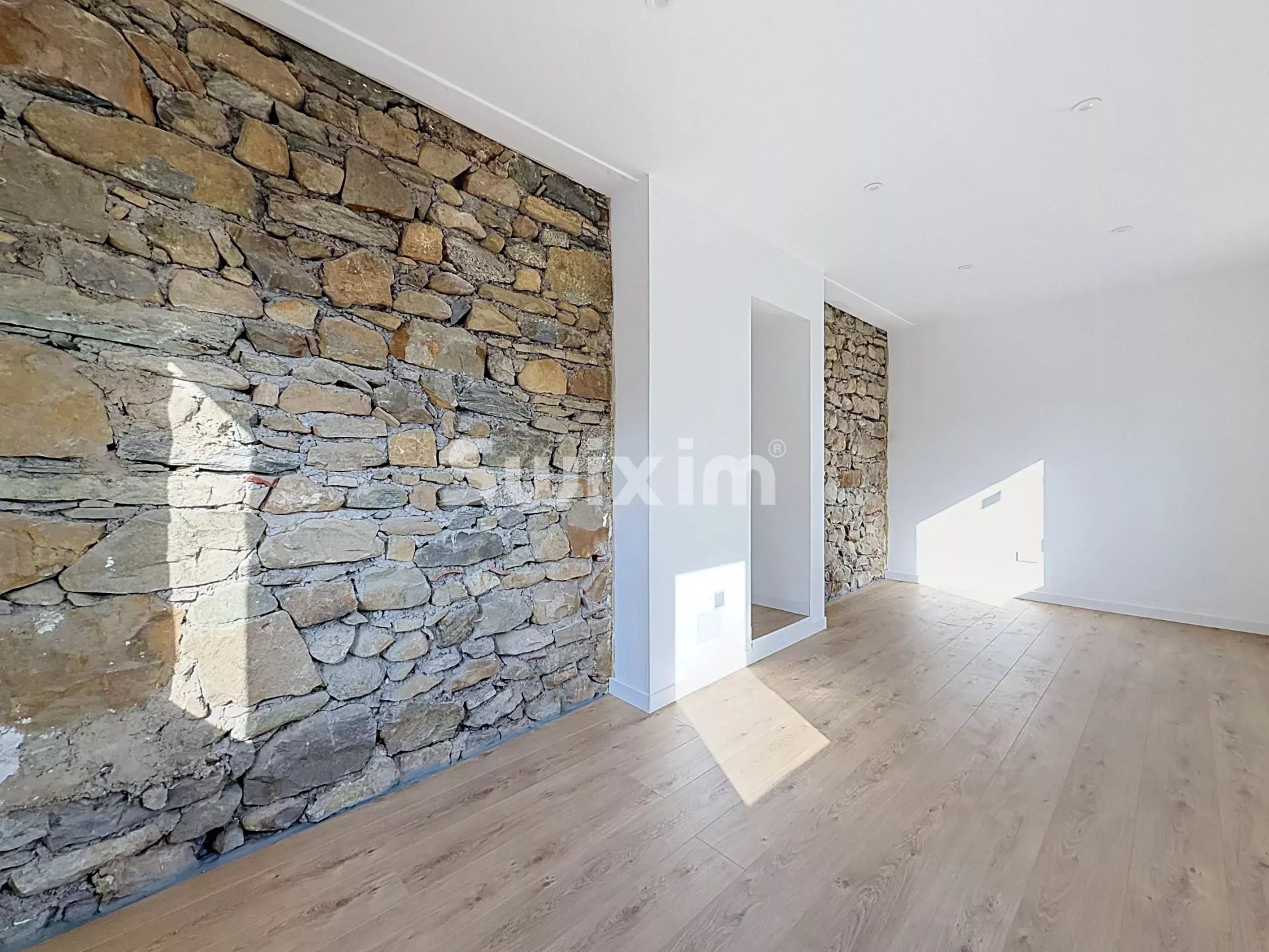 apartment 3 Rooms for sale on Brenthonne (74890)