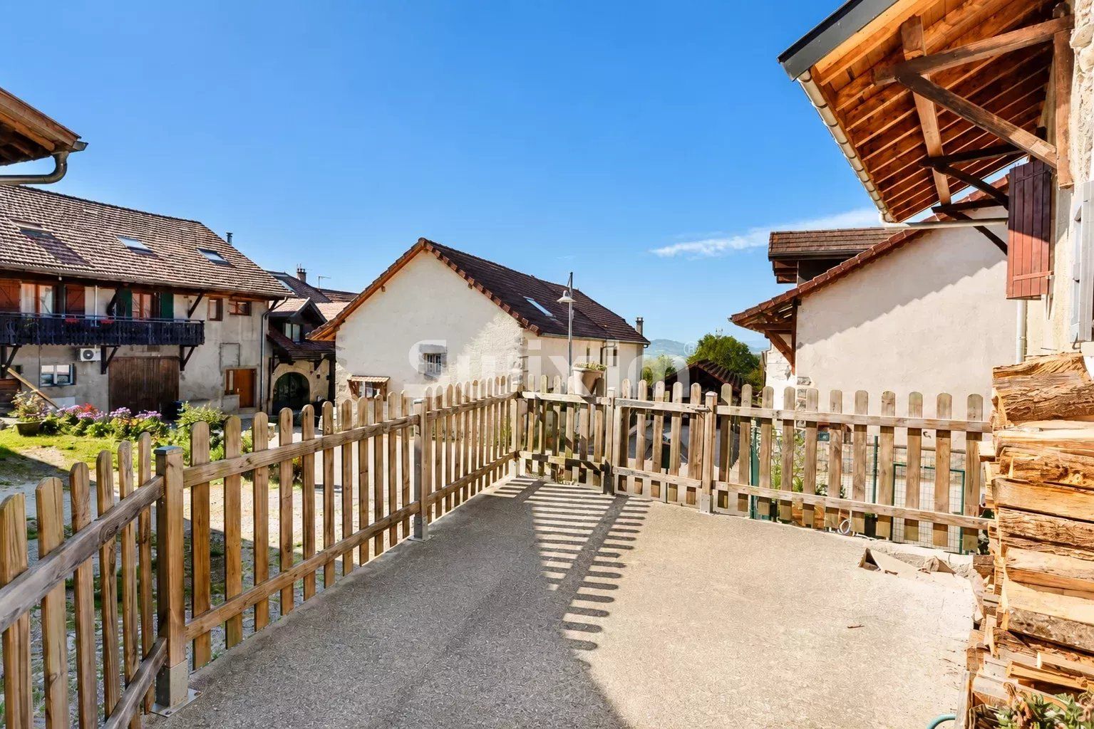 casa 4 Camere in vendita su Cernex (74350)