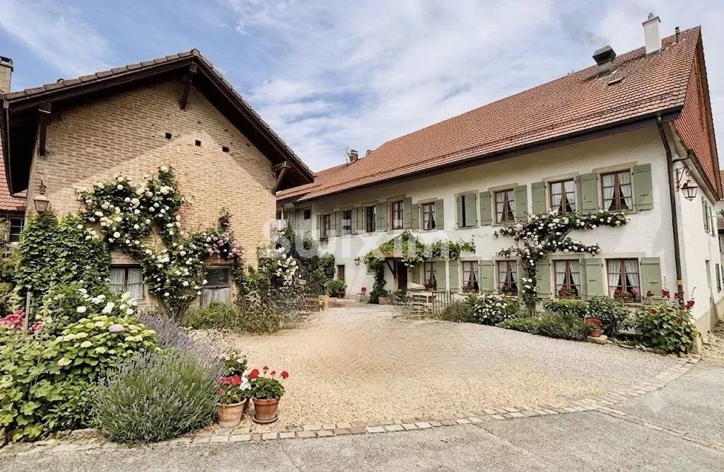 Mietshaus 10 Zimmer zum verkauf auf Rovray (1463)
