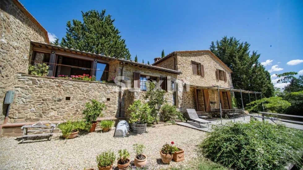 Vente Appartement Castelnuovo Berardenga 11&nbsp;Pièces 372&nbsp;m²
