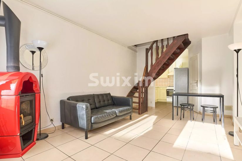 Venta Casa Collonges-sous-Salève 4&nbsp;Salas 64.13&nbsp;m²