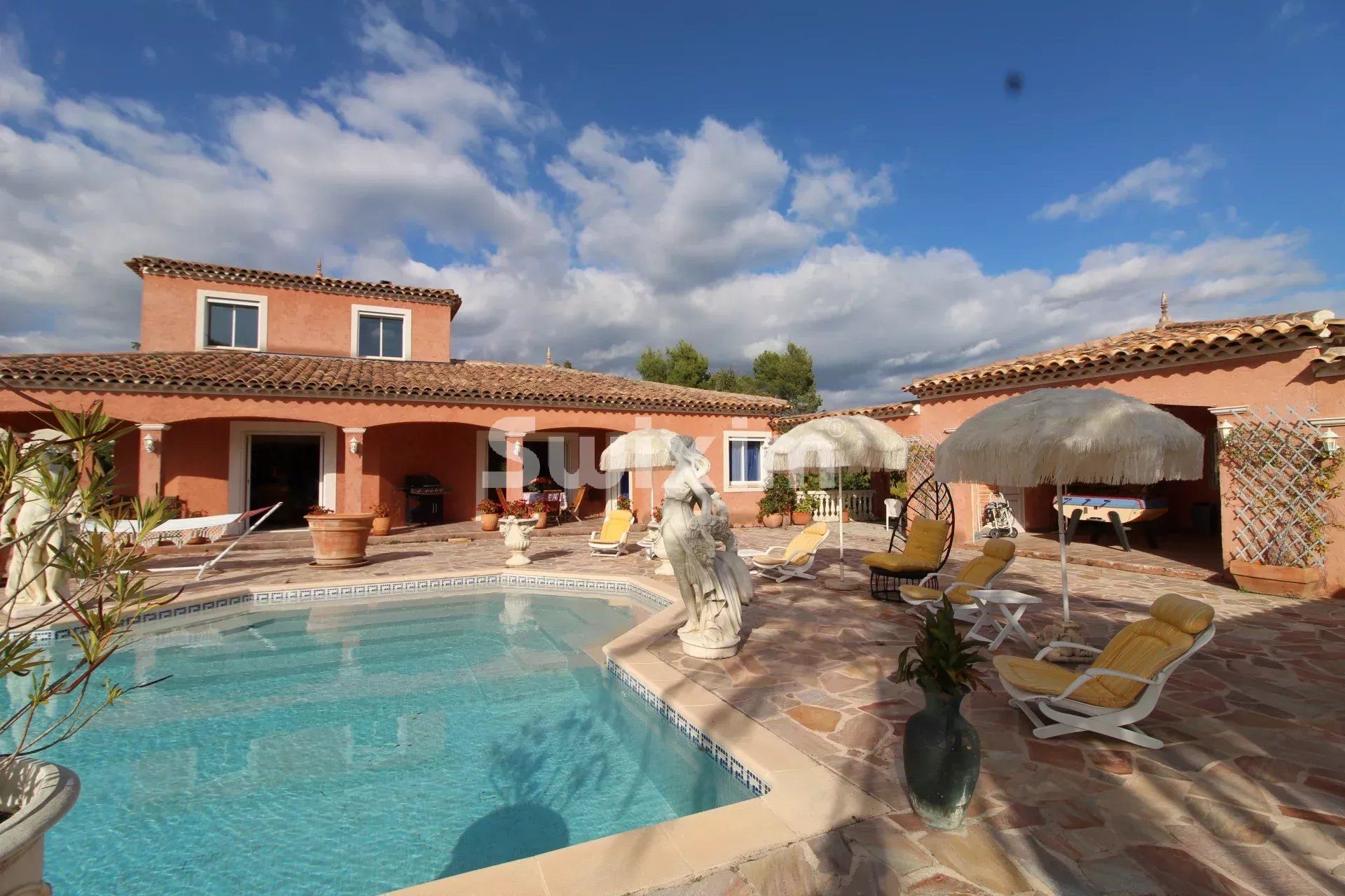 propriété 7 Pièces en vente sur Fayence (83440)