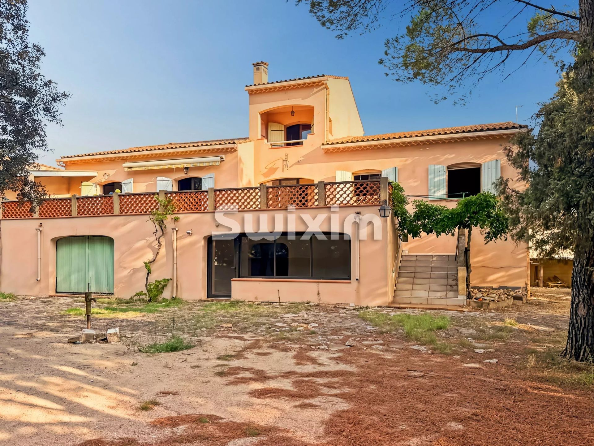 casa 7 Camere in vendita su Orange (84100)