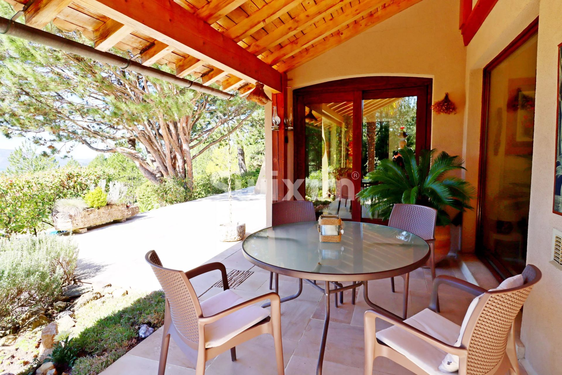casa 9 Quartos para venda sobre Dieulefit (26220)