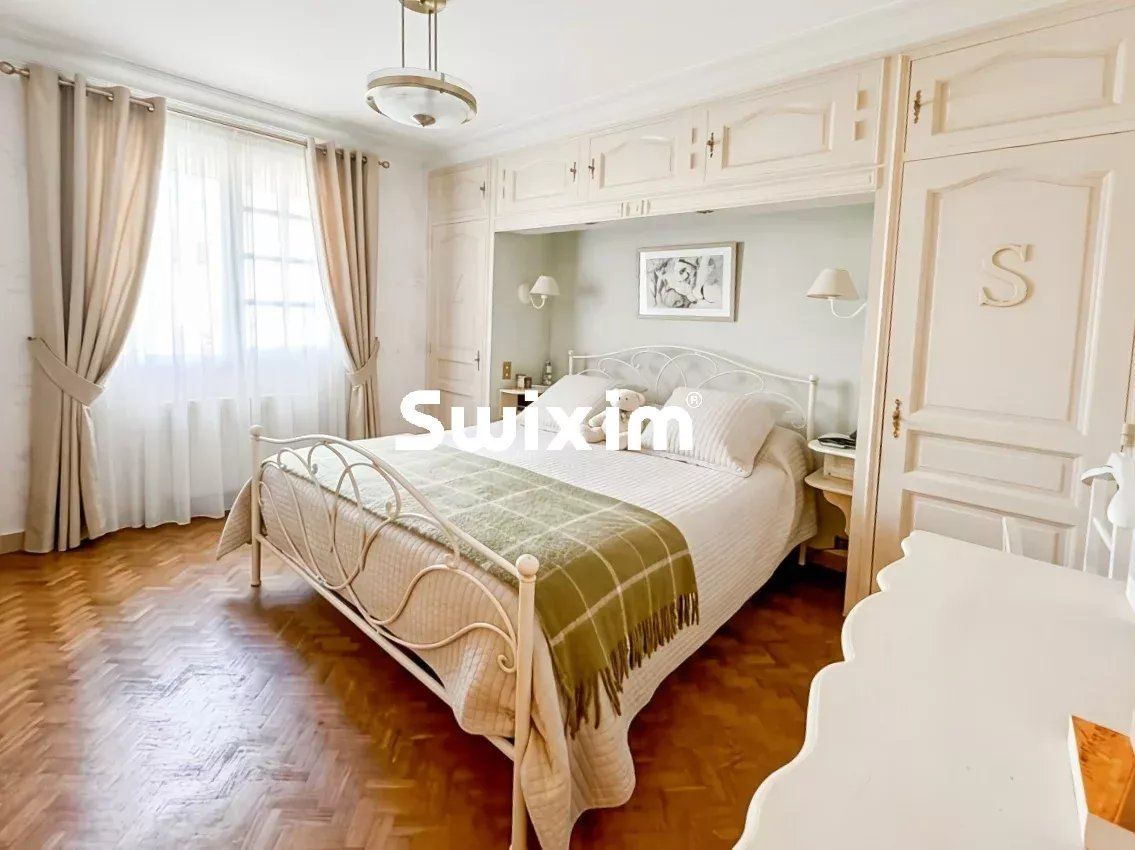 casa 5 Camere in vendita su Montélimar (26200)
