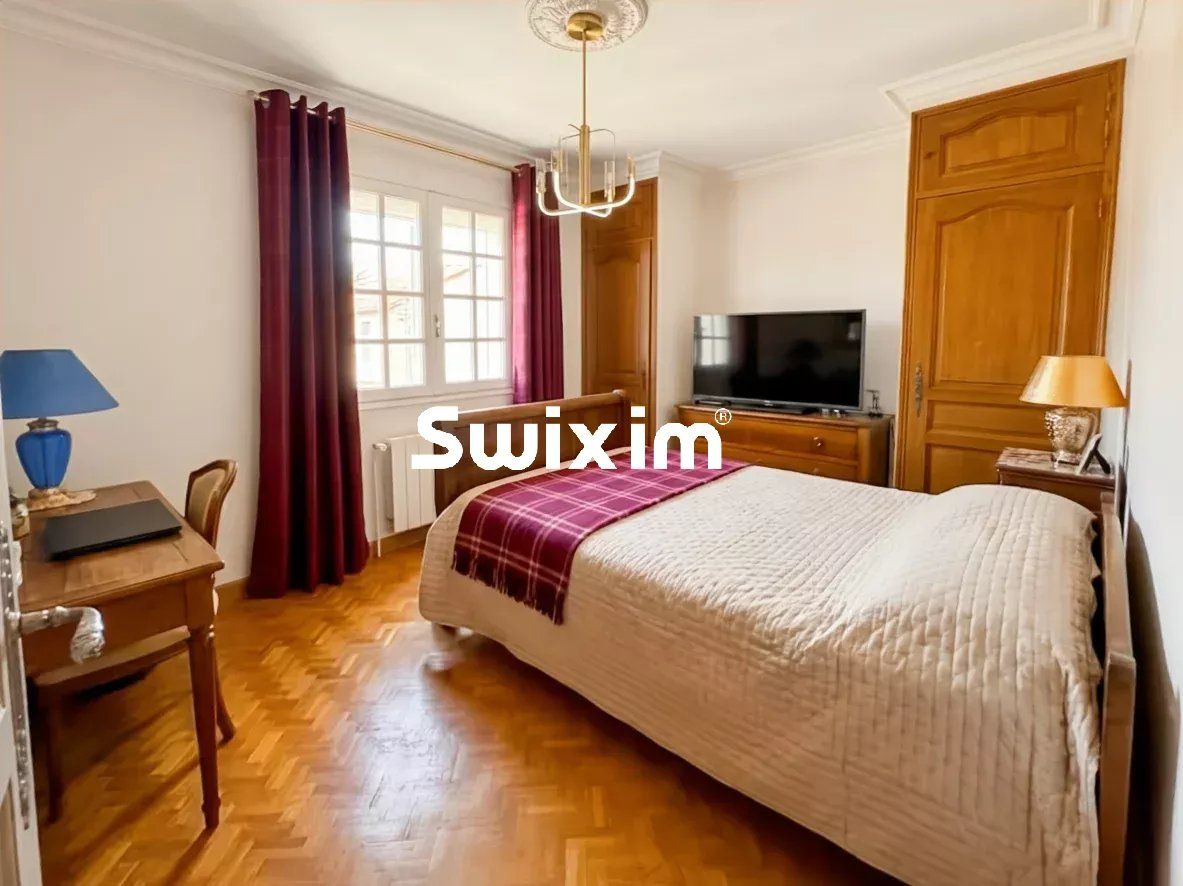 casa 5 Camere in vendita su Montélimar (26200)