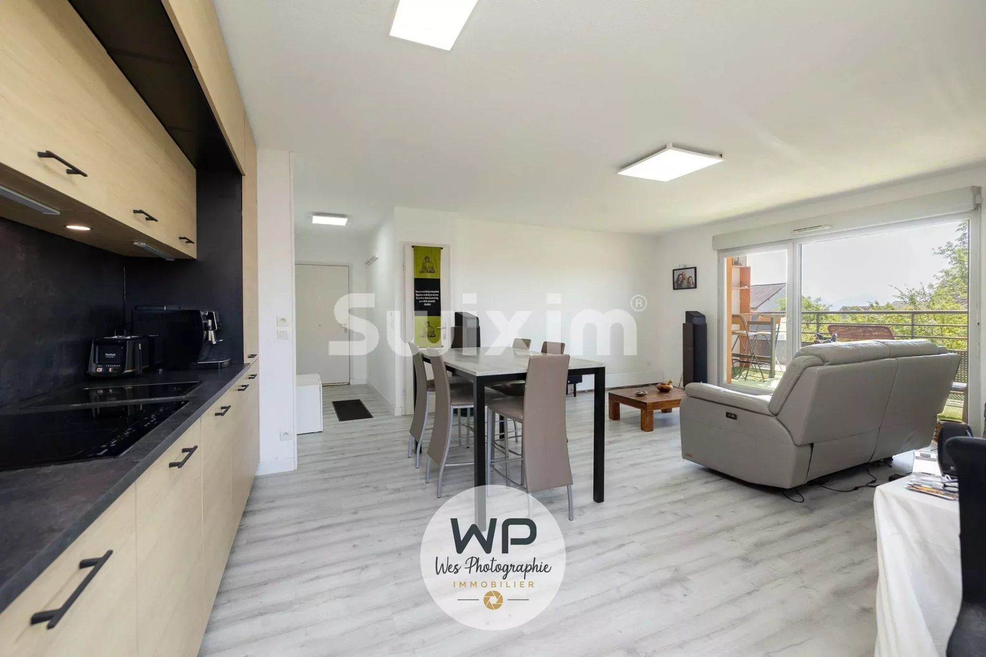 apartment 4 Rooms for sale on Cessy (01170)