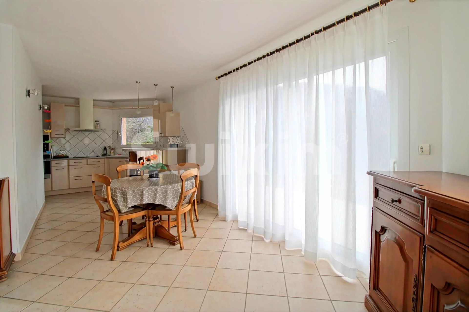 casa 6 Camere in vendita su Aix-les-Bains (73100)