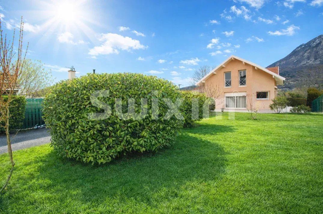 casa 6 Camere in vendita su Aix-les-Bains (73100)