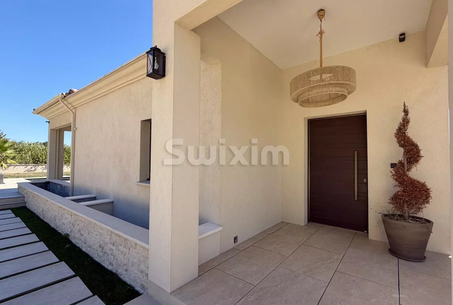 villa 6 Camere in vendita su Alès (30100)