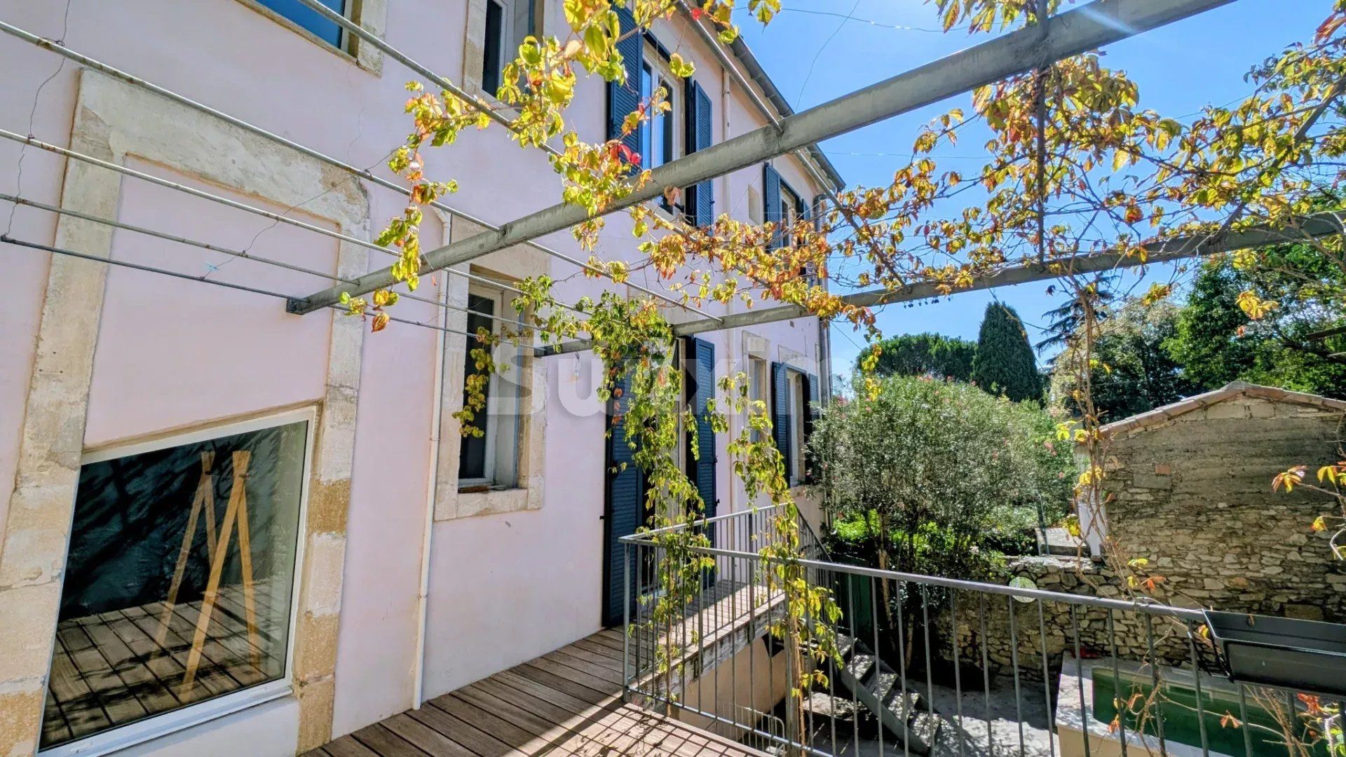 casa 8 Salas en venta en Nîmes (30000)