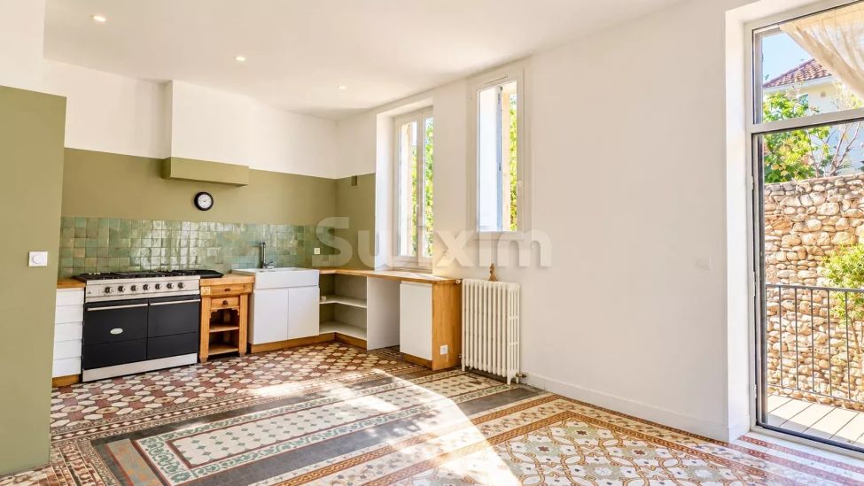 Venta Casa Nîmes 8&nbsp;Salas 191.24&nbsp;m²