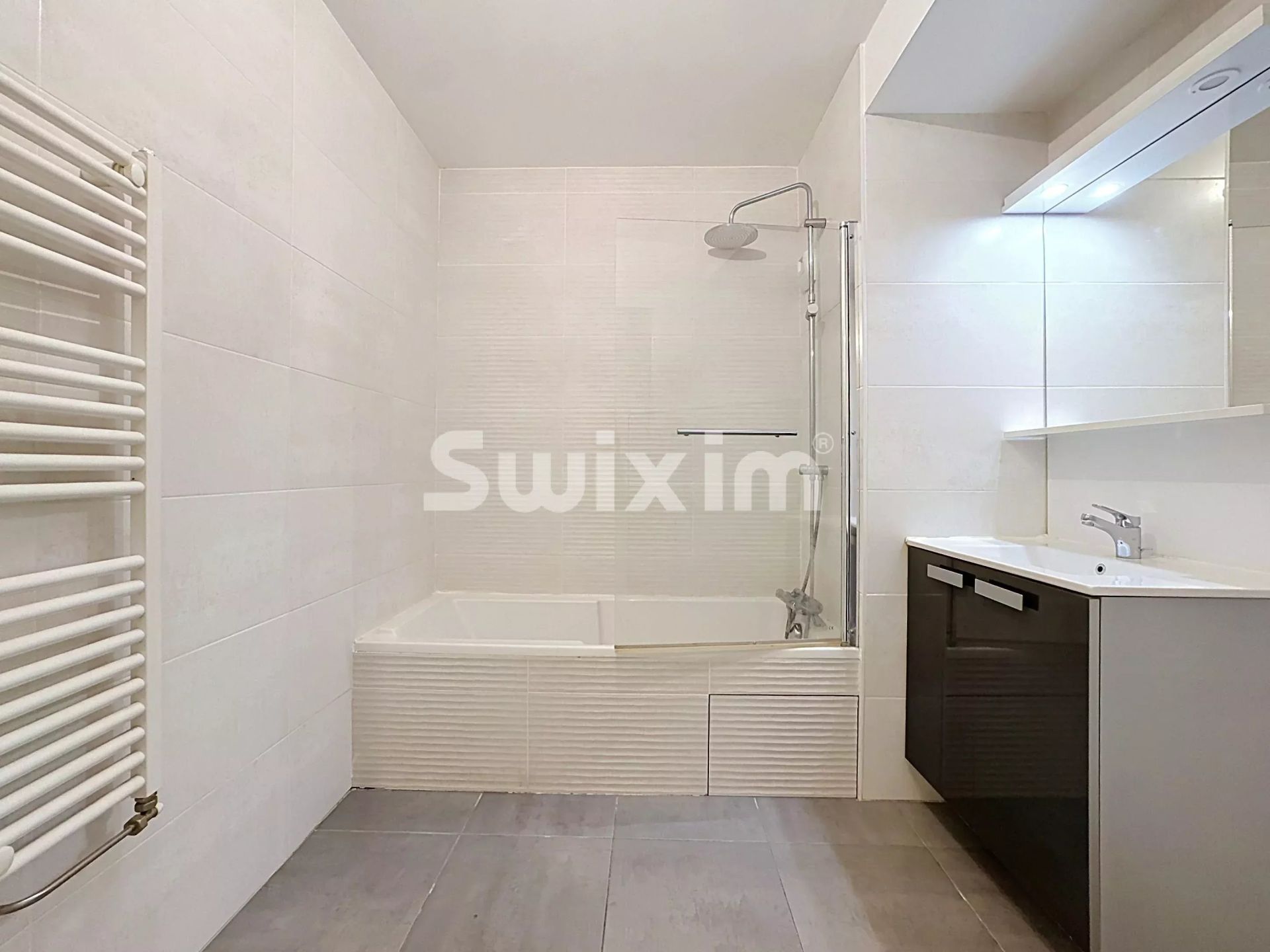 appartamento 3 Camere in vendita su Chevry (01170)