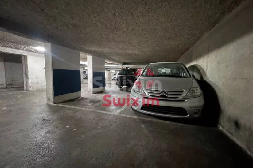 Sale Parking space Paris 11ème 10&nbsp;m²