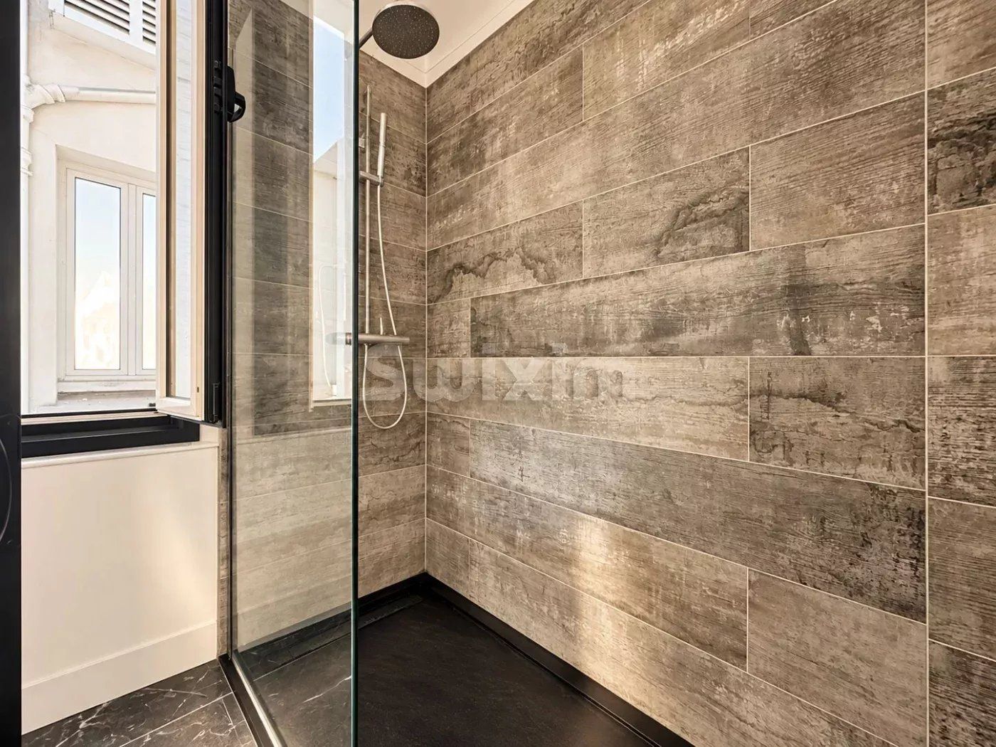 apartment 5 Rooms for sale on Paris 10ème (75010)